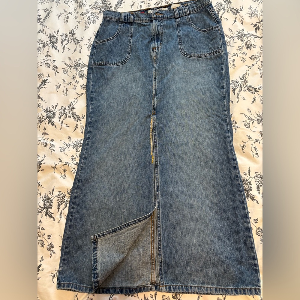 🎁Paris Blues vintage maxi Jean skirt